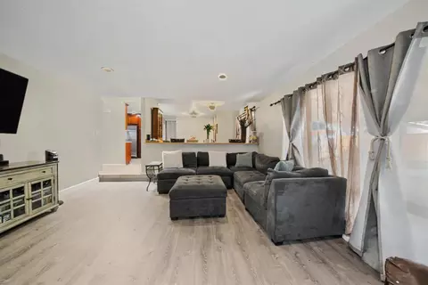 Living - 731 Welburn Ave, Gilroy, CA 95020 photo 4 of 5