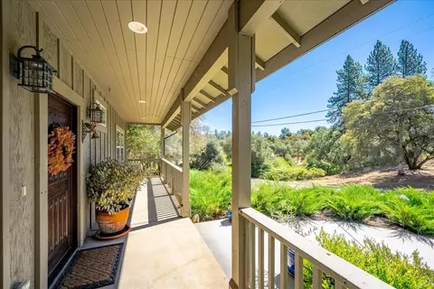 Exterior - 3311 Cascade Trl, Cool, CA 95614 photo 10 of 27