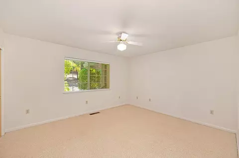 Bedroom - 18135 Quail Mountain Ct, Applegate, CA 95703 photo 2 of 8