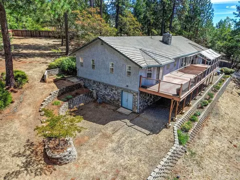 Exterior - 18135 Quail Mountain Ct, Applegate, CA 95703 photo 6 of 29