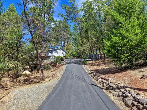 Exterior - 18135 Quail Mountain Ct, Applegate, CA 95703 photo 20 of 29