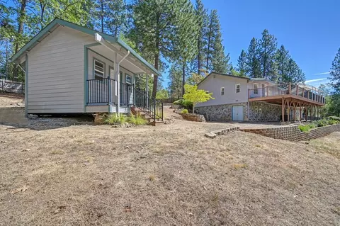 Exterior - 18135 Quail Mountain Ct, Applegate, CA 95703 photo 5 of 29