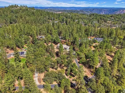 View/Area - 18135 Quail Mountain Ct, Applegate, CA 95703 photo 3 of 6