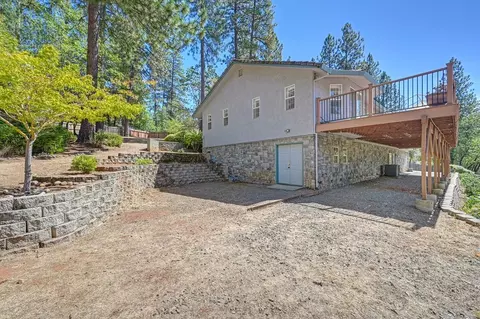 Exterior - 18135 Quail Mountain Ct, Applegate, CA 95703 photo 18 of 29