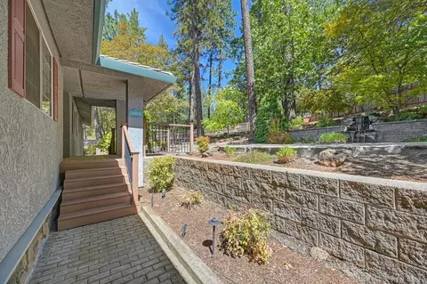 Exterior - 18135 Quail Mountain Ct, Applegate, CA 95703 photo 8 of 29