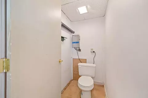 Bath - 18135 Quail Mountain Ct, Applegate, CA 95703 photo 7 of 7
