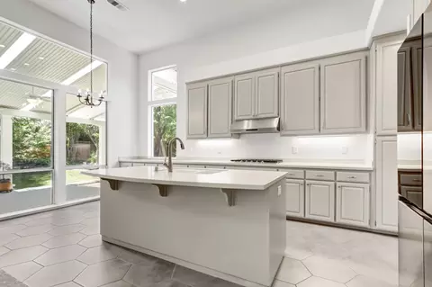 Kitchen - 2722 Emerald Bay Dr, Davis, CA 95618 photo 3 of 8