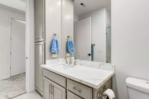 Bath - 2722 Emerald Bay Dr, Davis, CA 95618 photo 6 of 8