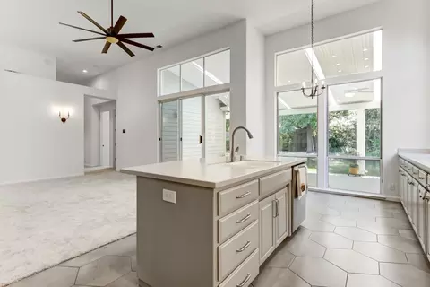 Kitchen - 2722 Emerald Bay Dr, Davis, CA 95618 photo 6 of 8