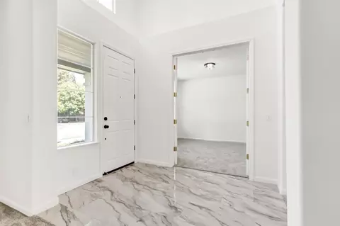 Entry Way - 2722 Emerald Bay Dr, Davis, CA 95618 photo 5 of 5