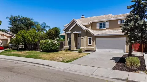Exterior - 1915 Maplegrove Ln, Tracy, CA 95376 photo 2 of 8