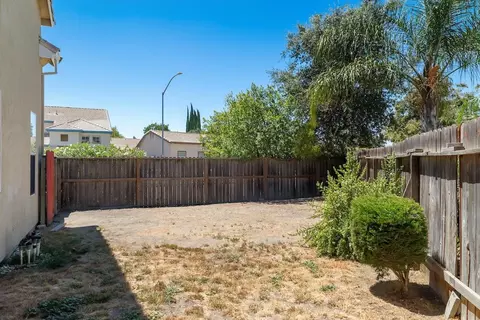 Exterior - 1915 Maplegrove Ln, Tracy, CA 95376 photo 8 of 8
