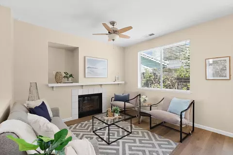 Living - 1915 Maplegrove Ln, Tracy, CA 95376 photo 5 of 5