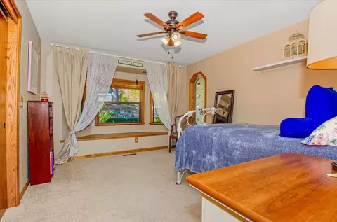 Bedroom - 5617 Indian Hills Rd, Murphys, CA 95247 photo 2 of 7