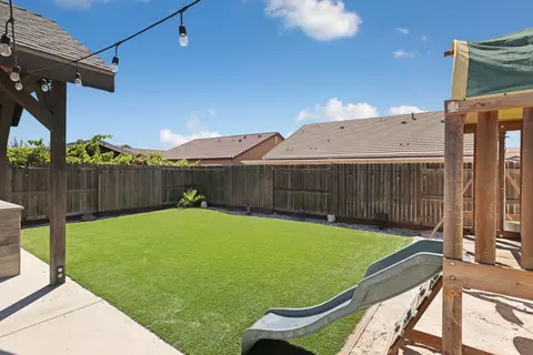 Exterior - 428 Pendragon, Manteca, CA 95337 photo 5 of 13