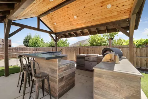Kitchen - 428 Pendragon, Manteca, CA 95337 photo 7 of 8