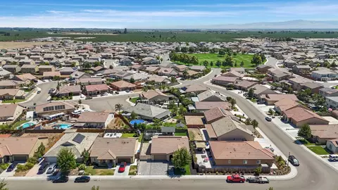 View/Area - 428 Pendragon, Manteca, CA 95337 photo 9 of 16