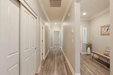 Entry Way - 428 Pendragon, Manteca, CA 95337 photo 5 of 6