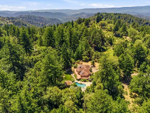 21631 Summit Rd, Los Gatos, CA 95033