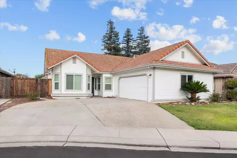Exterior - 409 Montrose Ct, Modesto, CA 95355 photo 3 of 7