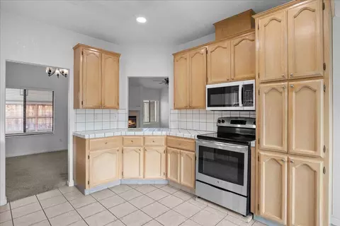 Kitchen - 409 Montrose Ct, Modesto, CA 95355 photo 3 of 3