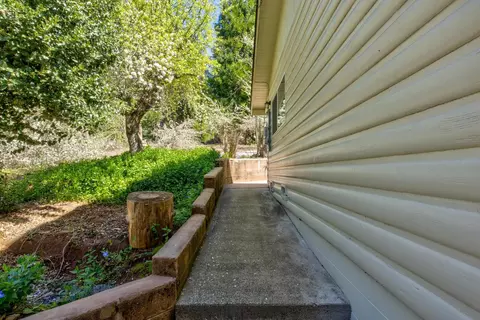 Exterior - 1869 Hwy 4, Arnold, CA 95223 photo 5 of 16