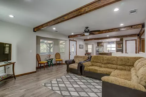 Living - 1869 Hwy 4, Arnold, CA 95223 photo 2 of 7