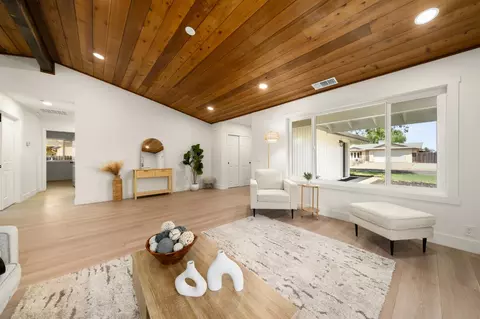 Living - 8422 Ancho Way, Elverta, CA 95626 photo 5 of 5