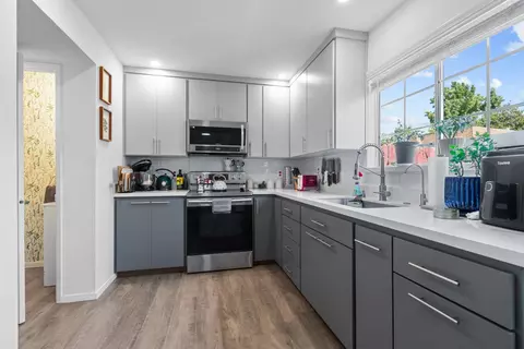 7706 La Mancha Way, Sacramento, CA 95823