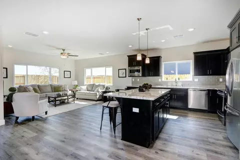 Kitchen - 928 Norman Rd, Galt, CA 95632 photo 1 of 4