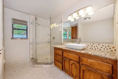 Bath - 7040 Goferbroke Rd, Georgetown, CA 95634 photo 1 of 4