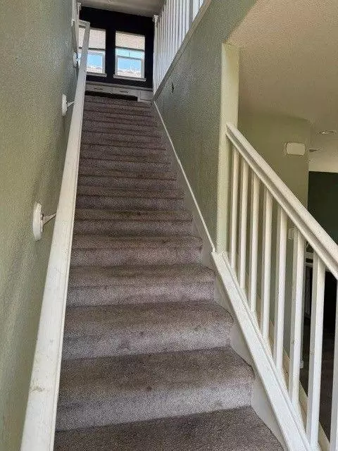 Entry Way - 3900 Sanderling Ave, Modesto, CA 95355 photo 2 of 4