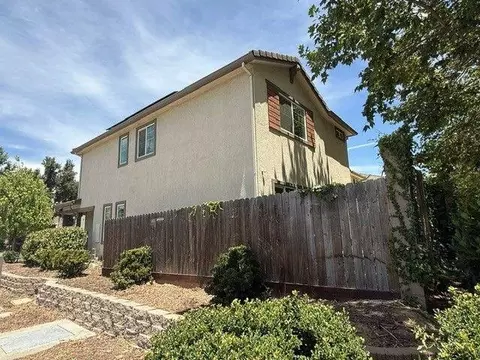 Exterior - 3900 Sanderling Ave, Modesto, CA 95355 photo 5 of 11