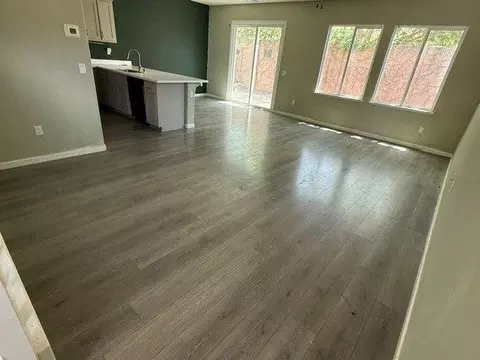 Living - 3900 Sanderling Ave, Modesto, CA 95355 photo 1 of 3