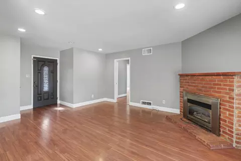 Living - 3912 Henderson Way, Carmichael, CA 95608 photo 3 of 7