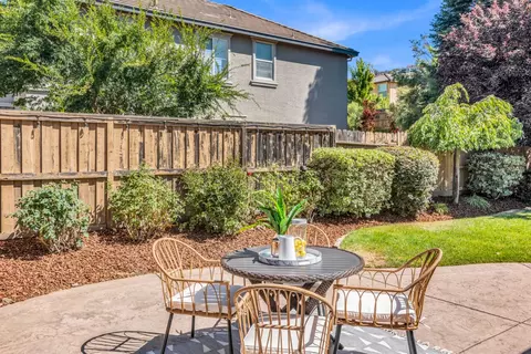Exterior - 2152 Ritchie St, Folsom, CA 95630 photo 4 of 12
