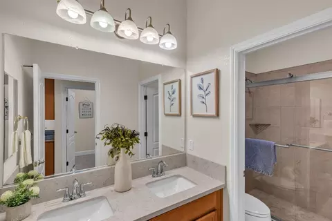 Bath - 2152 Ritchie St, Folsom, CA 95630 photo 2 of 2