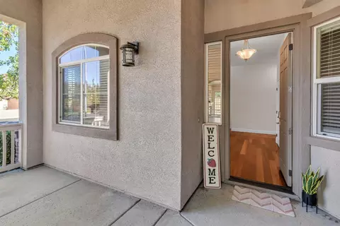 Entry Way - 2152 Ritchie St, Folsom, CA 95630 photo 1 of 7