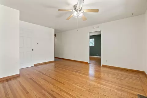 Living - 983 Fairview Dr, Gridley, CA 95948 photo 6 of 7
