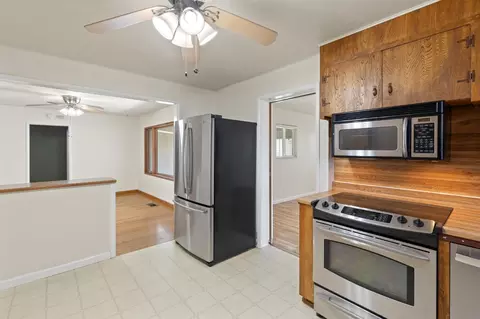 Kitchen - 983 Fairview Dr, Gridley, CA 95948 photo 3 of 3