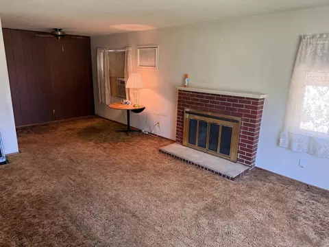 Living - 608 W Vine St, Lodi, CA 95240 photo 1 of 1