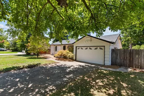 3225 St Mathews Dr, Sacramento, CA 95821