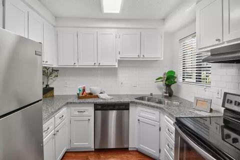7445 Auburn Oaks Ct #O, Citrus Heights, CA 95621