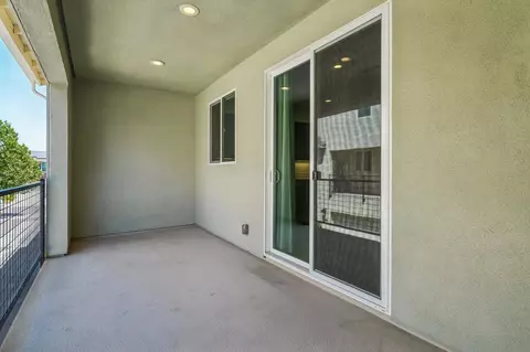 Exterior - 958 Marvel Stripe Ter, Davis, CA 95616 photo 4 of 7
