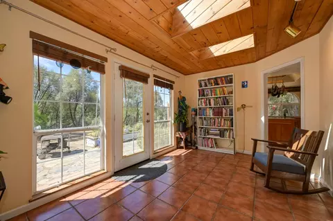Entry Way - 4644 Cosumnes View Trl, Placerville, CA 95667 photo 3 of 4