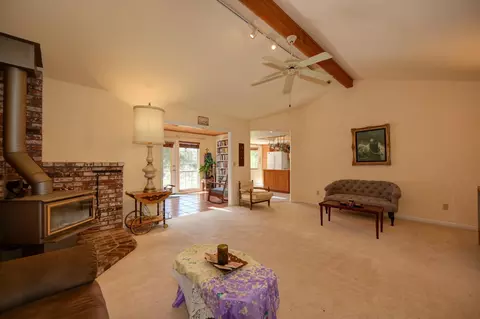 Living - 4644 Cosumnes View Trl, Placerville, CA 95667 photo 9 of 10