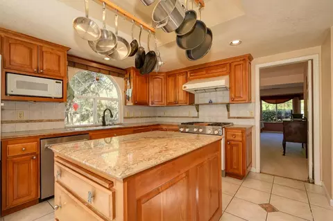 Kitchen - 4644 Cosumnes View Trl, Placerville, CA 95667 photo 4 of 6