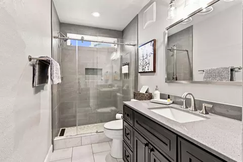 Bath - 762 Poker Flat Rd, Copperopolis, CA 95228 photo 5 of 5