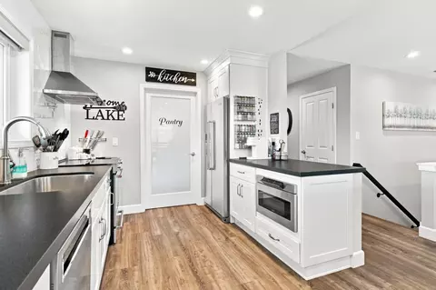 Kitchen - 762 Poker Flat Rd, Copperopolis, CA 95228 photo 5 of 11