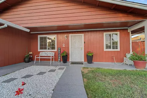 Exterior - 1060 Sage St, Gridley, CA 95948 photo 3 of 10